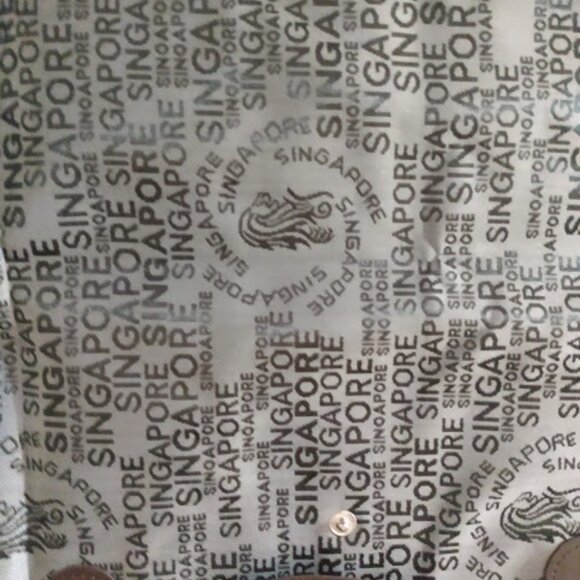 Singapore folding tote gray, black and brown. - Picture 4 of 7